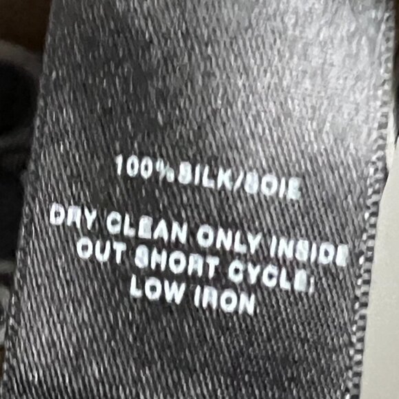 Lafayette 148 New York Blouse 100% Silk Size S (4-6) - Picture 3 of 5